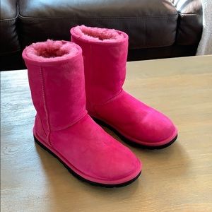 Women’s size 6 authentic ugg boots